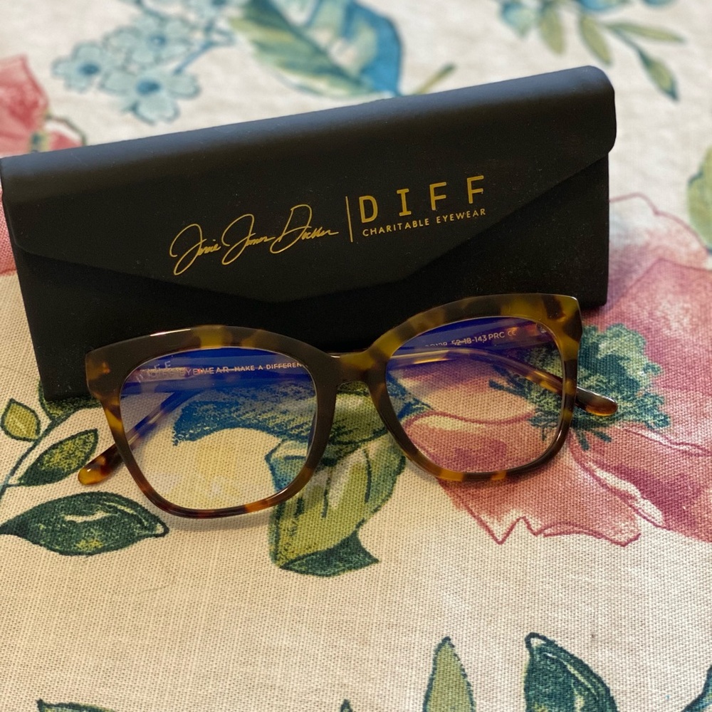 DIFF/Jessie James Decker Blue light glasses